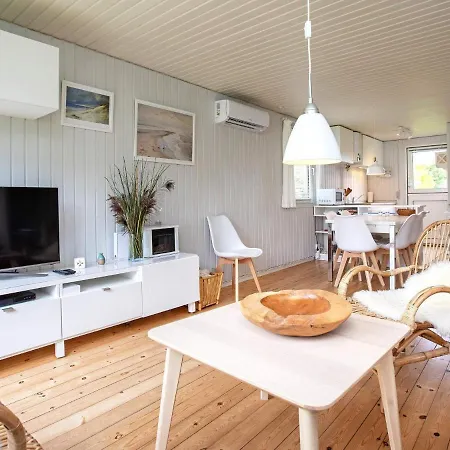 4 Person Holiday In S By Σπίτι διακοπών *