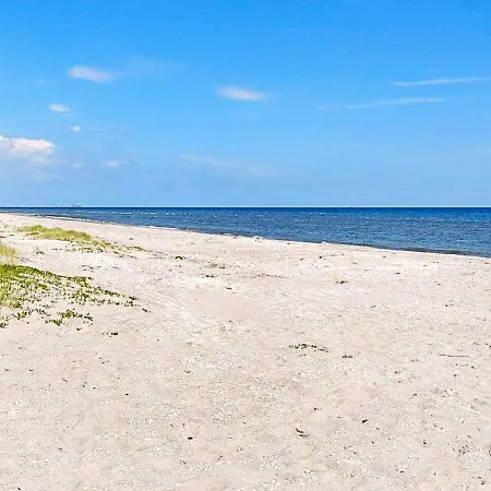4 Person Holiday In S By